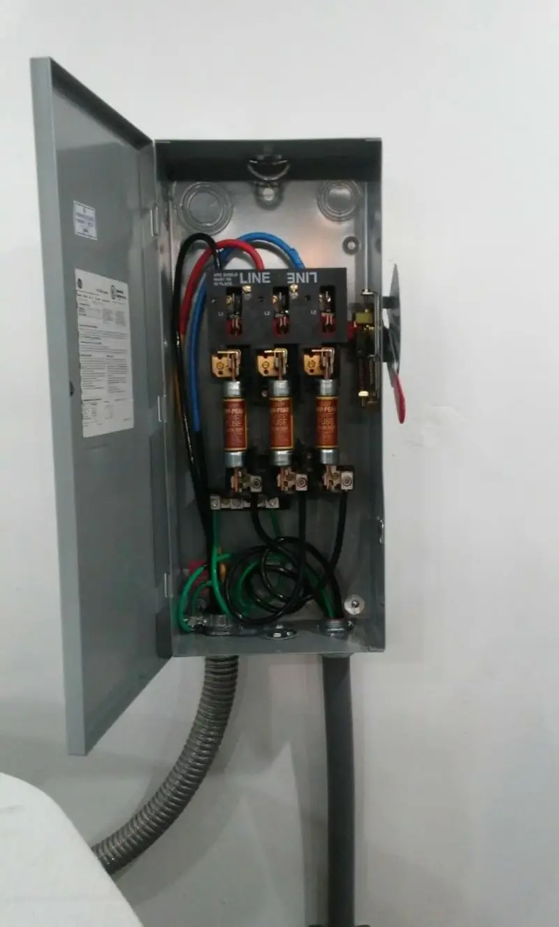 Three-phase disconnect switch installed for Electrical Wiring & Rewiring in La Verkin
